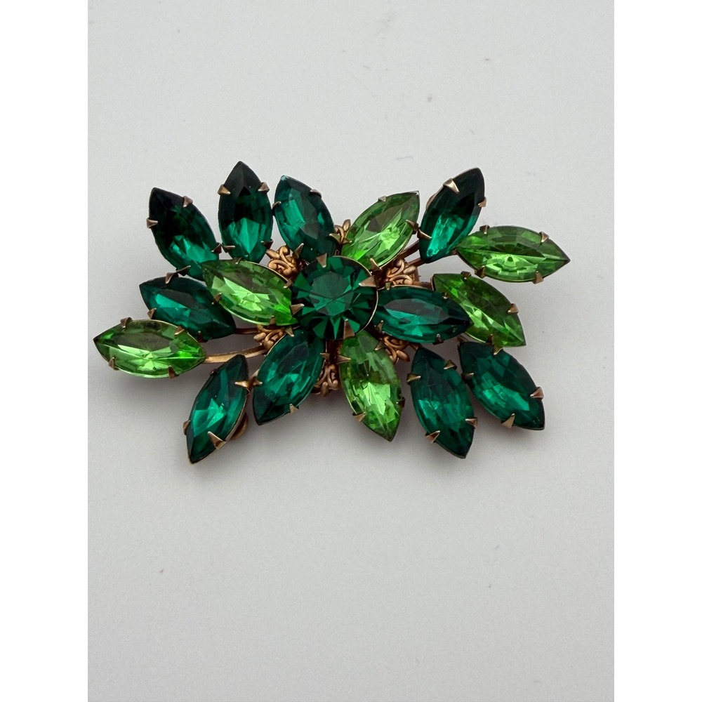 Vintage Green Rhinestone Brooch Gold Tone Emerald Peridot Floral Cluster Pin